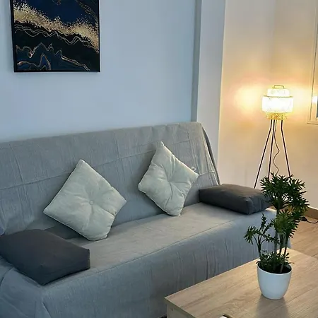 Cozy Bright In Apartment Malaga
